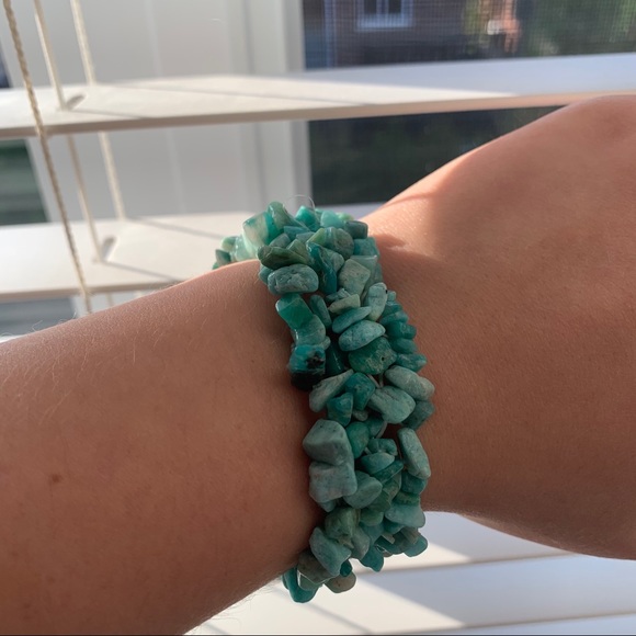 Natural turquoise stone elastic cuff bracelet - Picture 2 of 3